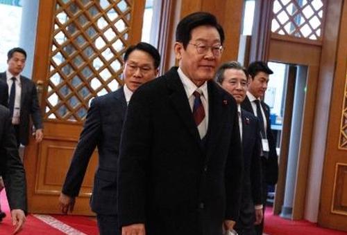 Chinese envoy praises South Korean president's criticism of anti-China reports
