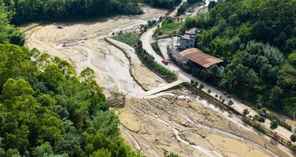 9 dead, 11 missing after heavy rain lashes SW China's Chongqing