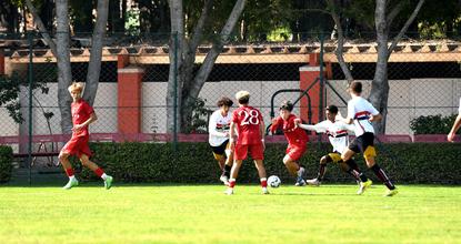 Mixed U17/U16 Chinese football squad begins Brazil invitational campaign