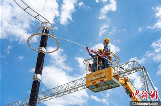 China's power load hits record high, may top 1.6 billion kilowatts