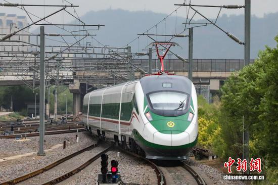 China's railway investment rises 2.1% in H1 as network expands
