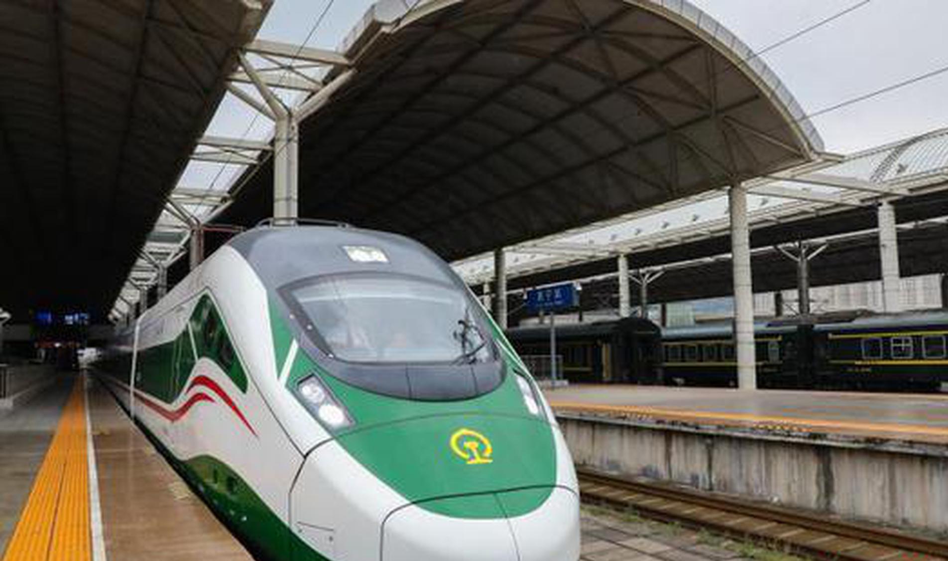 China extends train booking window to 60 days on Beijing-Shanghai lines