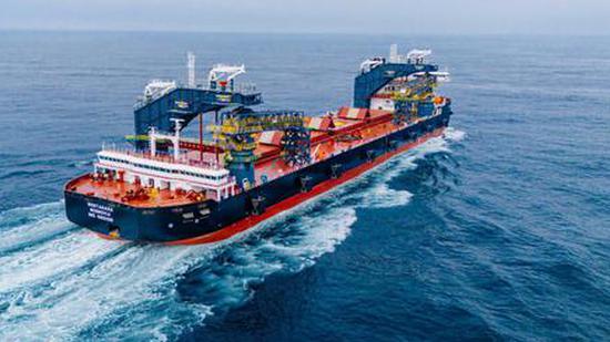 World's first 41,800-ton bidirectional sailing self-discharging ship delivered in Jiangsu