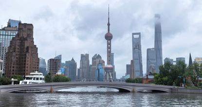 Typhoon Dolphin causes water level of Shanghai’s Suzhou Creek to rise sharply