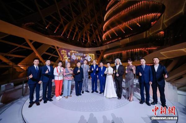 The 18th You Bring Charm to the World Award Ceremony is held in Beijing on August 12, 2026. (Photo: China News Service)