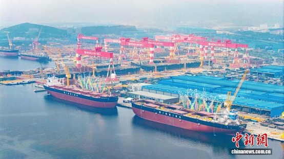 Two 325,000-DWT VLOCs during the naming ceremony in Dalian, Aug 30, 2026. (Photo: Hengli Heavy Industry)
