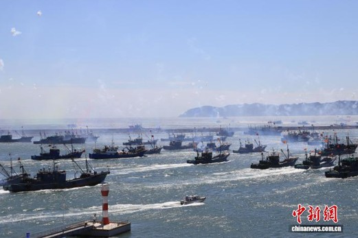 Fishing boats departed from Liaoyu Port in Dalian, Liaoning Province, on Sept. 1, 2026. (Photo: China News Service/ Yang Yi)