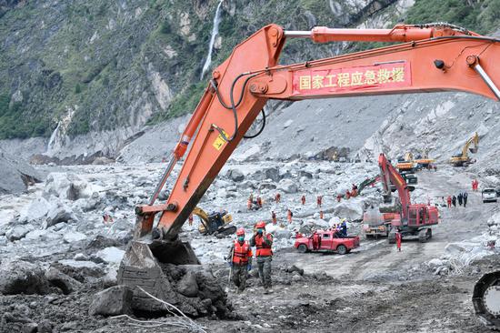 Racing against time after mudslide strikes Gyirong in China's Xizang
