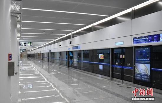China's urban-rail transit handles 2.94 billion passenger trips in August