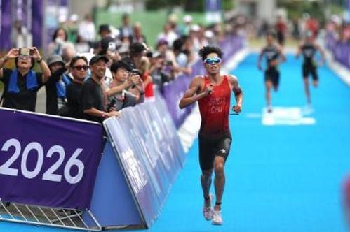 Triathlete Zhang Xirui wins China's first medal at 20th Asian Games