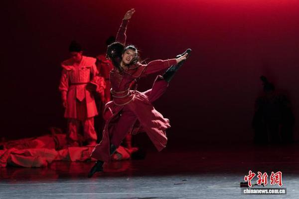 The Chinese dance drama Mulan is staged at the David H. Koch Theater at Lincoln Center in New York, Sept. 19, 2026. (Photo: China News Service/Liao Pan)
