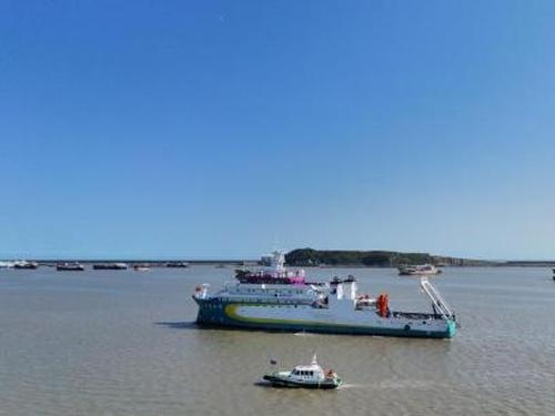 China's first privately funded research vessel begins sea trials