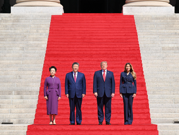 Chinese President Xi Jinping and his wife Peng Liyuan, together with U.S. President Donald Trump and his wife Melania Trump, pose for a group photo at the White House in Washington, D.C., the United States, Sept. 25, 2026. Chinese President Xi Jinping and his wife, Peng Liyuan, had a chat over tea with U.S. President Donald Trump and his wife, Melania Trump, on Friday. (Xinhua/Ding Lin)