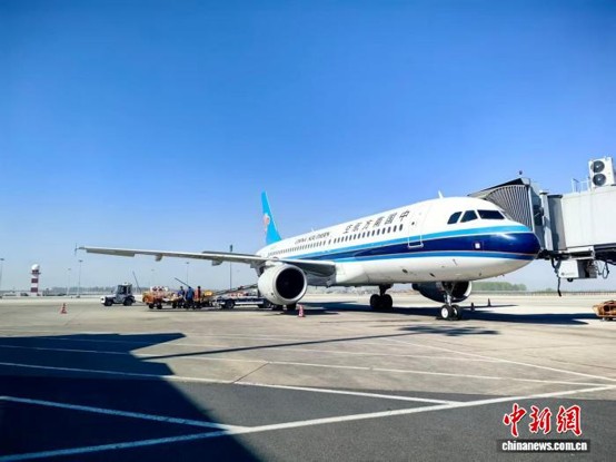 The apron of Harbin Taiping International Airport. (Photo: China News Service/Li Bingchuan)