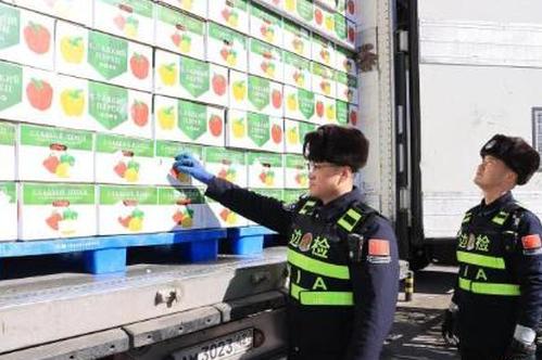 Chinese fresh produce reaches overseas markets via Manzhouli