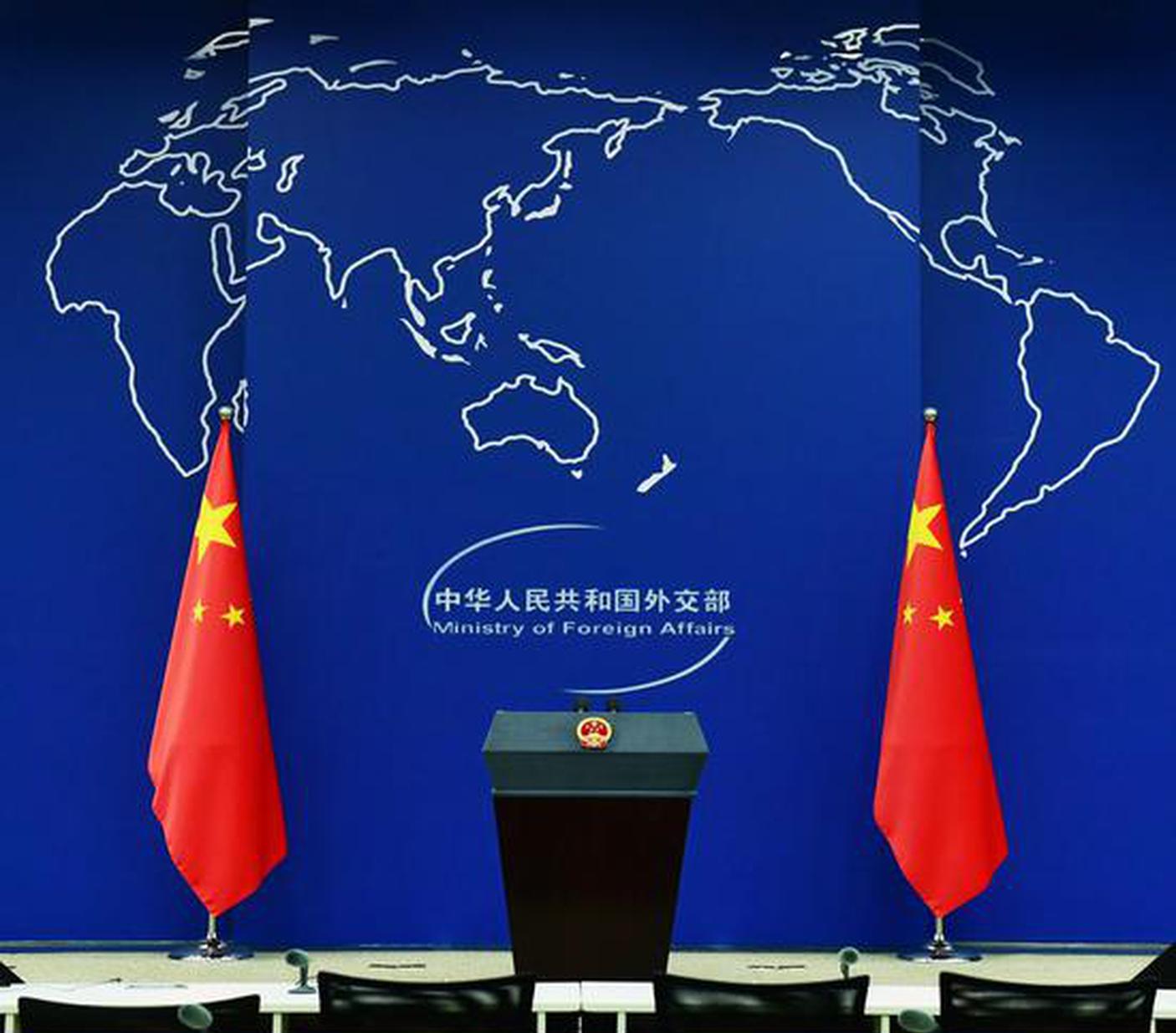 U.S. should cease sending wrong signals to 