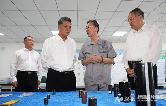 马兴瑞在兵团第七师胡杨河市和伊犁哈萨克自治州调研时强调以习近平总