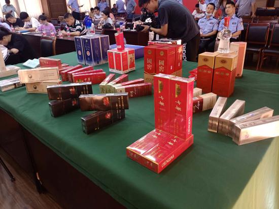杭州45家售假烟酒店被查 涉2000余万特大产销假烟酒案