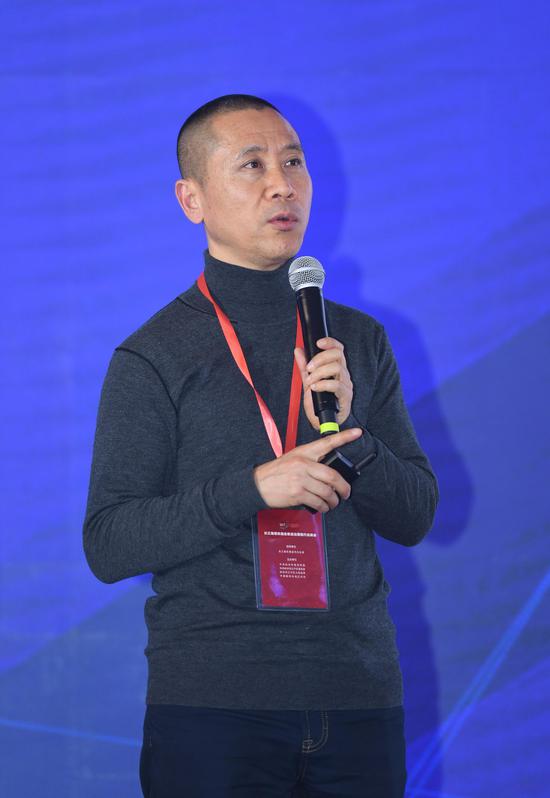 浙江长兴传媒集团总编辑王晓伟.王刚 摄