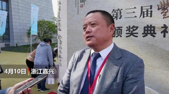 丰子恺嫡孙丰羽回忆祖父我爱撸他的胡子