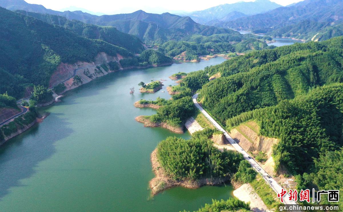 航拍落久水库高峡平湖景观17