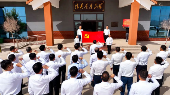 指挥长朱林森领誓,援疆干部人才重温入党誓词