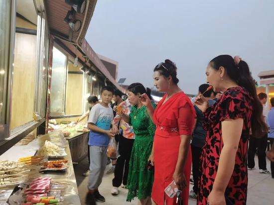 泽普县夜市经济助力文旅融合