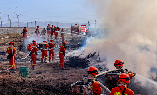 新疆巴州森林消防多形式开展宣传让安全意识走进千家万户