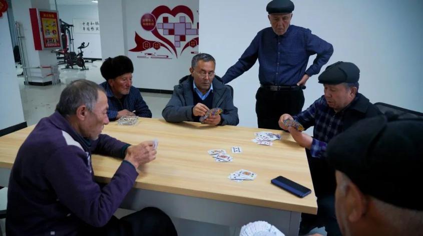 新疆柯坪县建好老年活动室托起幸福夕阳红