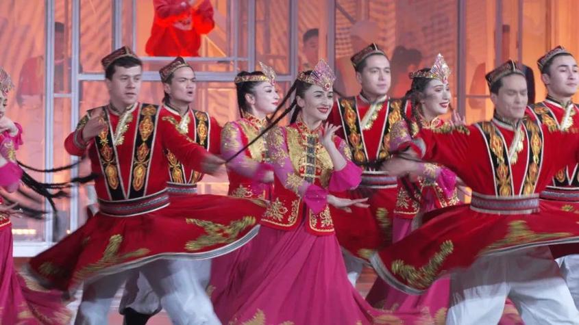 揭秘参加春晚的幕后故事柯坪十三位舞蹈演员诠释梦想