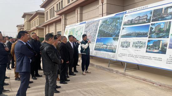 徕宁杯3年30万建筑领域人才交流观摩会在伽师县举办