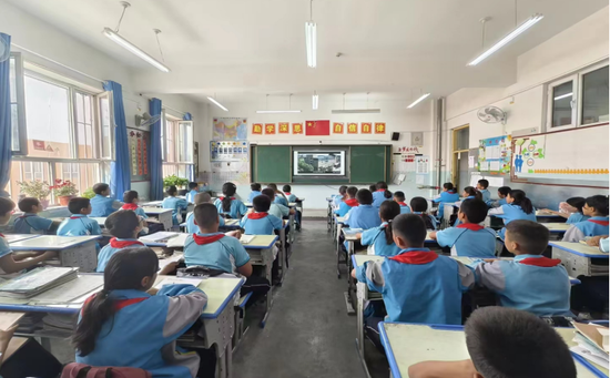 新疆阿瓦提县:教育系统全面组织开展全国防灾减灾日倡导先行活动