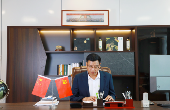 张文凯:“梨”路闯出新“梨”想-中国新闻网—贵州新闻