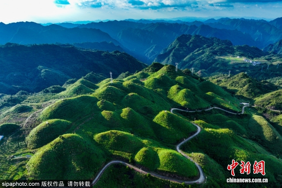 广西金秀：“馒头岭”夕照景观美
