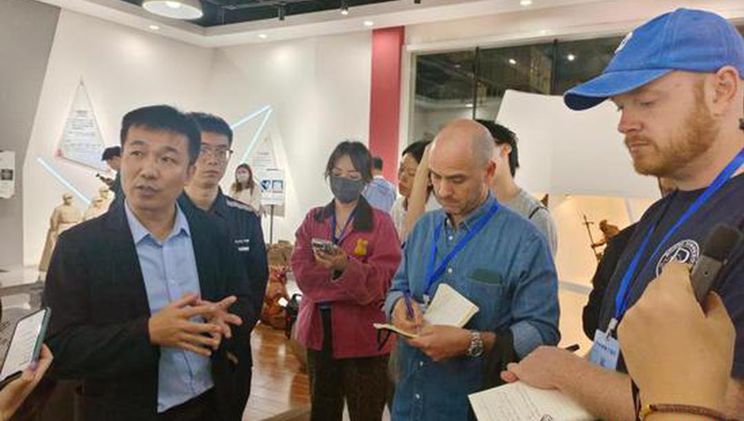 中外媒体聚焦宁夏 探寻发展新动能