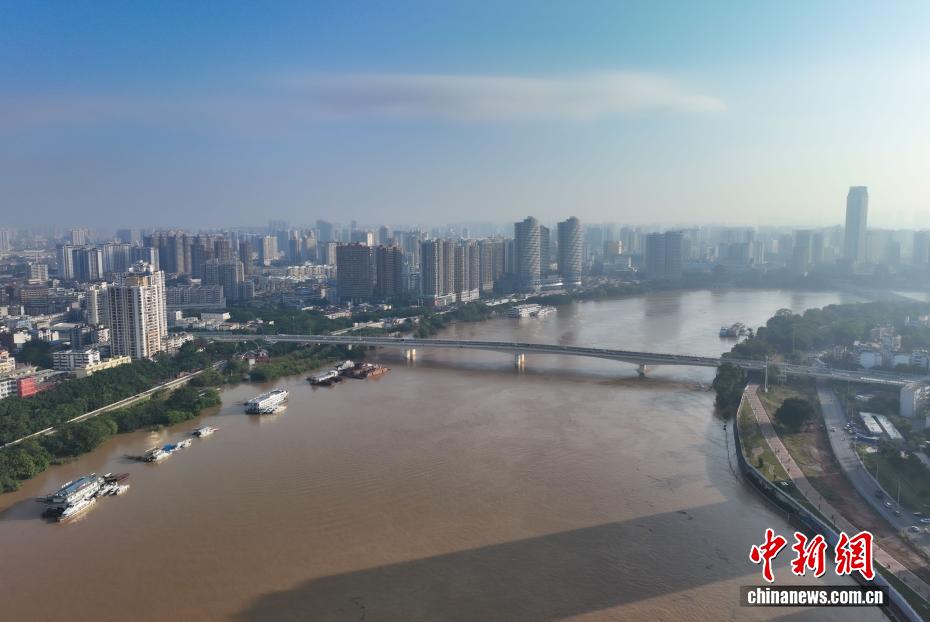 郁江今年第2号洪水洪峰通过南宁