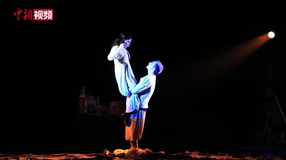 从古希腊悲剧到美国当代剧：桂林岩洞成世界戏剧新舞台