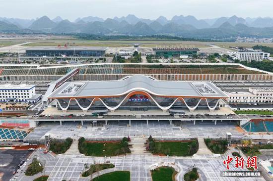 图为兴义南站。　国铁成都局供图