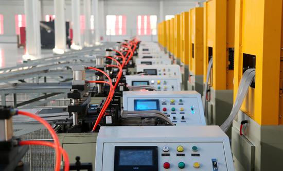 永红换热生产车间 陈胜刚 摄