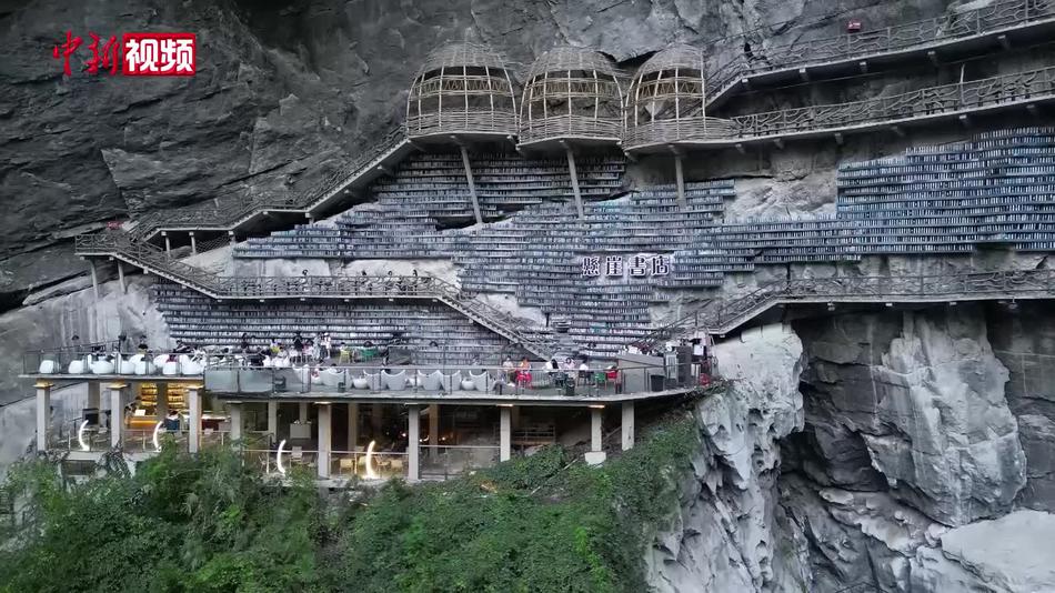 广西河池仫佬族村落蜕变记：旧时天险地 今变“聚宝盆”