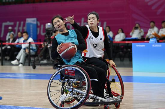 【残特奥会丨特写】坐地行天：广西妹子在轮椅上“贴地飞行”