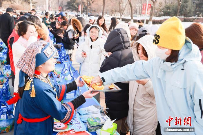 广西赴沈阳推介冬季旅游 三万斤特色水果“甜蜜”助阵