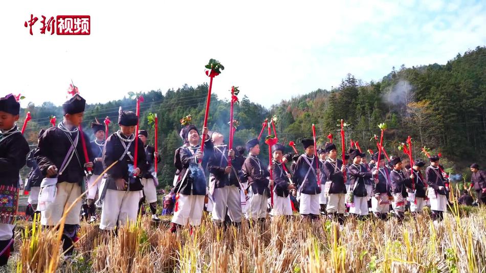 广西侗乡花炮节劲炫民族风