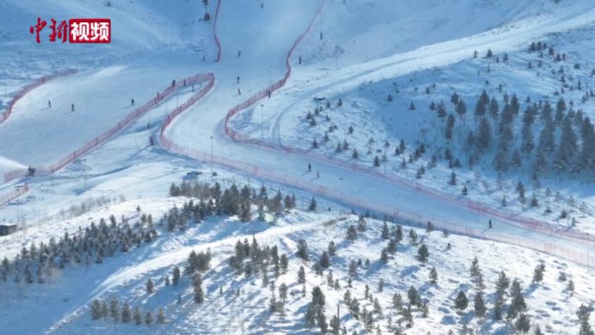 英国游客在新疆：这是一个特别的“滑雪圣诞”