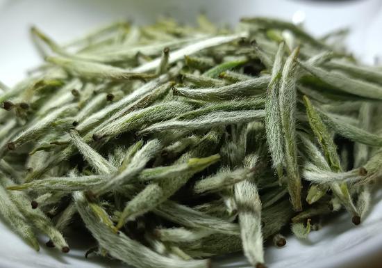 凤冈锌硒茶“凤头羽”绿茶。（凤冈融媒供图）