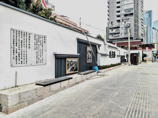 焕然一新的延安中路。