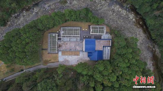 航拍梵净山黔金丝猴研究中心。黎福慧 摄