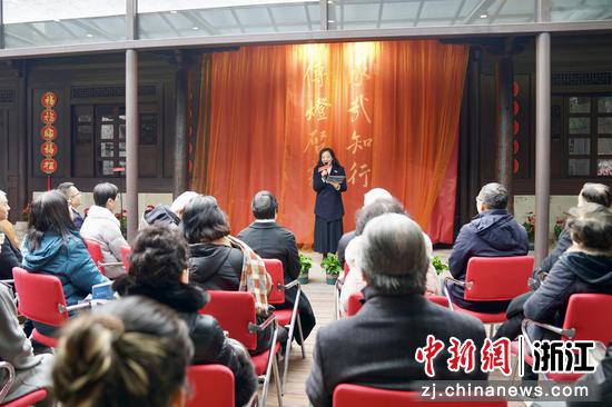 图为活动现场。