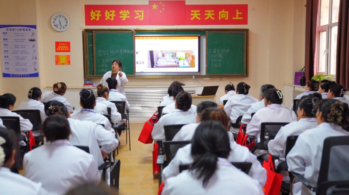 伽师县养老护理培训班开班 为老年人幸福晚年储备专业力量