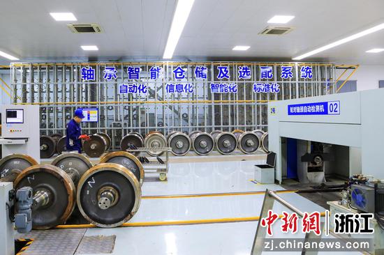 轴承智能仓储及选配系统。汪晟&nbsp;摄